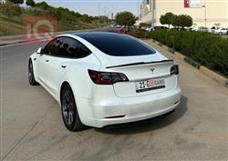 تسلا موديل 3